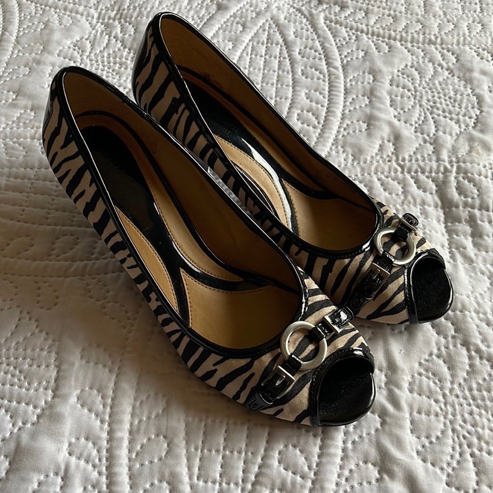 Naturalizer No5 Comfort Open Toe - Super Comfy Shoes